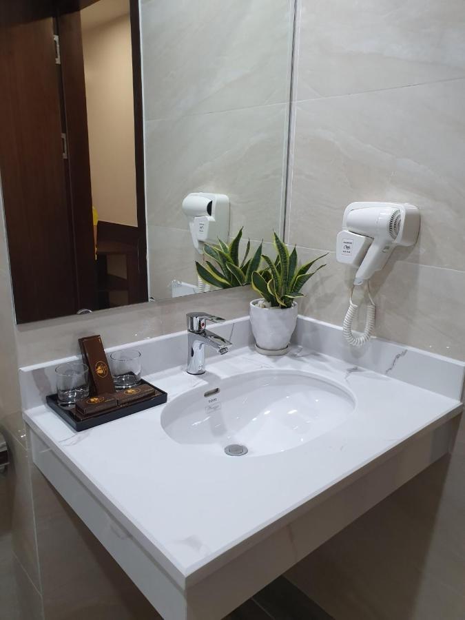 Ha Long Bay Tuan Chau Hotel Dış mekan fotoğraf